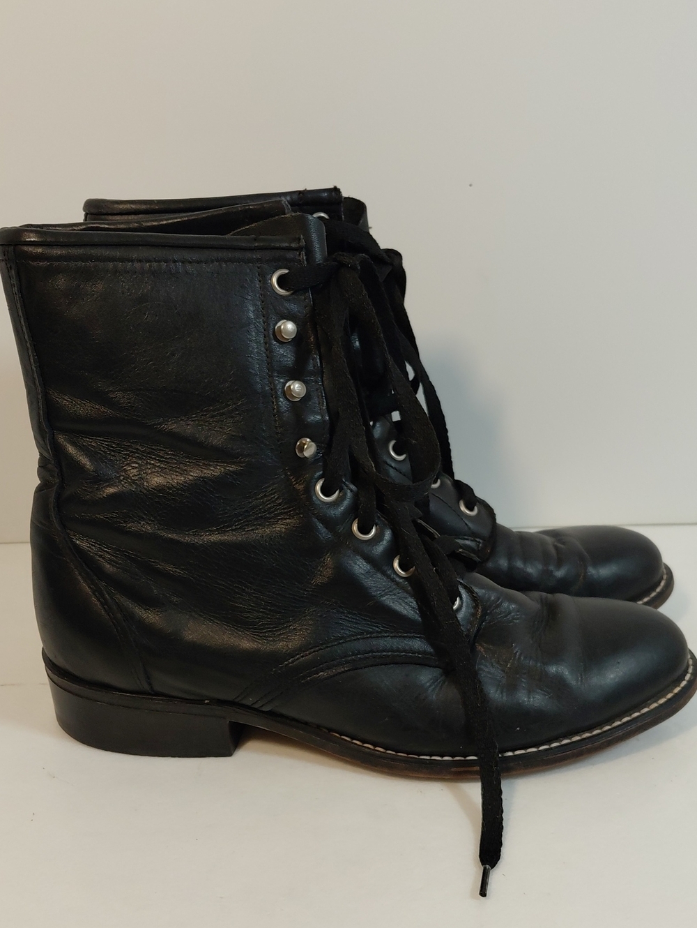 Vtg. Laredo Women's 9.5 Black Leather Lace-up Ankle Boots USA No Kiltie